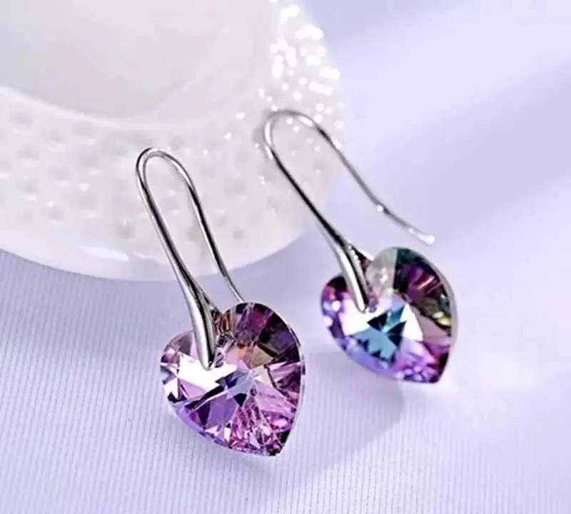 AROS PARA MUJER CON DISEÑO DE CORAZON EN ACRILICO LIVIANO - 4