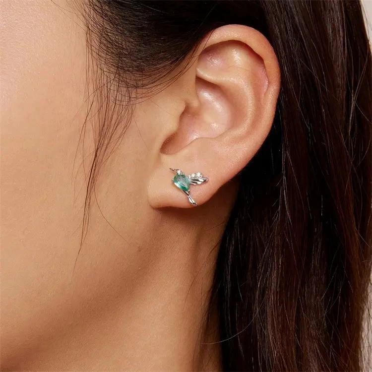 PENDIENTES DE PLATA 925 CON DISEÑO DE COLIBRI VERDE PARA MUJER - 5