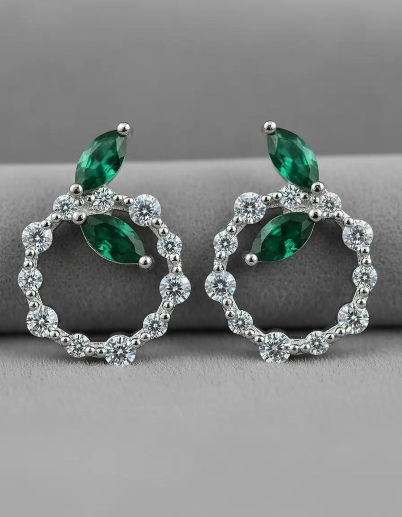 AROS BAÑADOS EN PLATA CON DISEÑO DE HOJAS Y CIRCONES BRILLANTES - 1