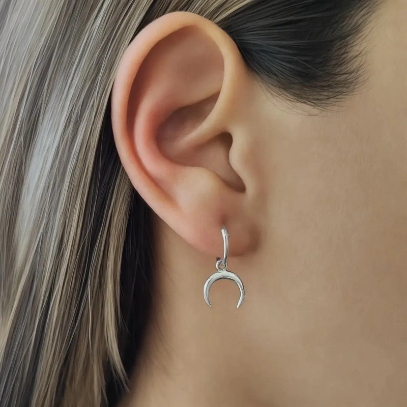 AROS ARGOLLA MINI CON DISEÑO DE LUNA INVERTIDA EN PLATA FINA 925 - 2