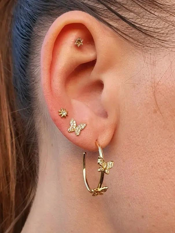 PENDIENTES DE MARIPOSA EN PLATA CON BAÑO DE ORO DELICADOS Y ELEGANTES - 4