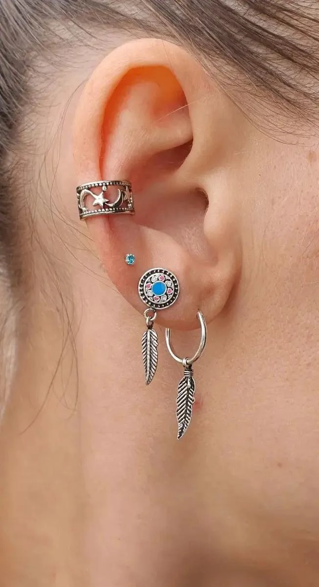ARGOLLAS DE PLATA 925 CON DISEÑO DE PLUMA ELEGANTE Y DELICADO - 2