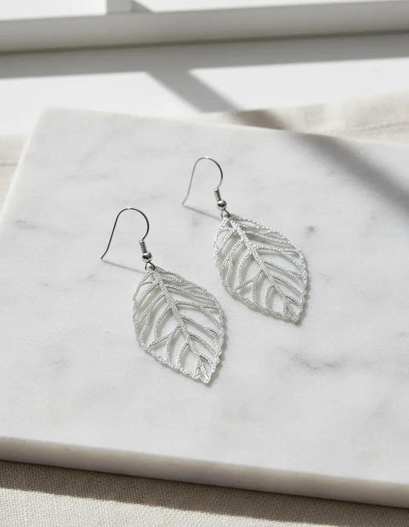 AROS CON DISEÑO DE HOJA EN PLATA FINA PARA USO DIARIO - 3