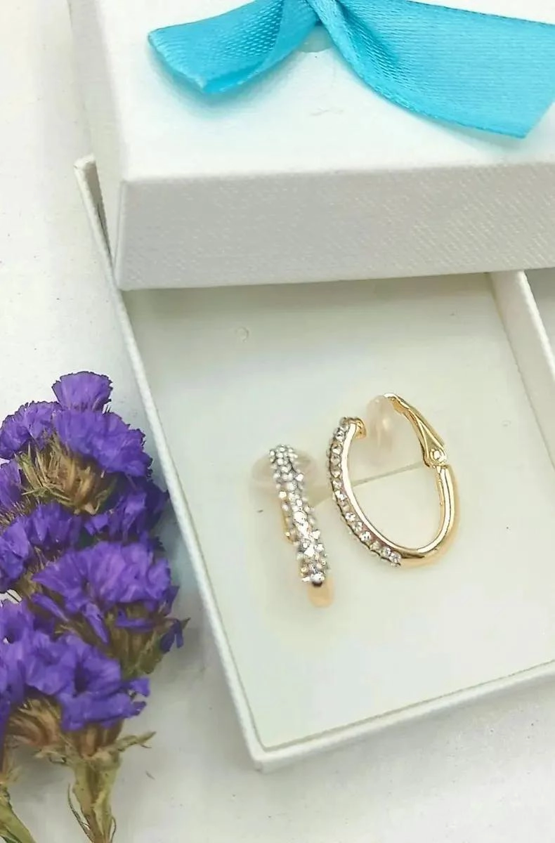 AROS SIN PERFORACION CON ARGOLLAS Y ZIRCONIAS BAÑADAS EN ORO 18K - 2