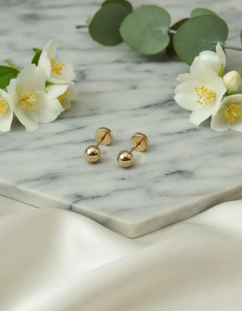 AROS DE ORO PARA BEBE  CON DISEÑO DE BOLITA DE 4 MILIMETROS - 1