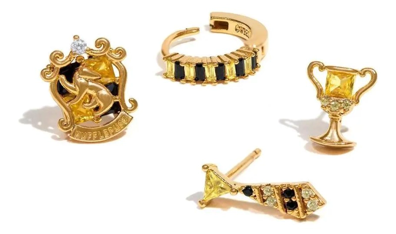 SET DE AROS PENDIENTES CON DISEÑO TEMATICO DE CASA HUFFLEPUFF - 3
