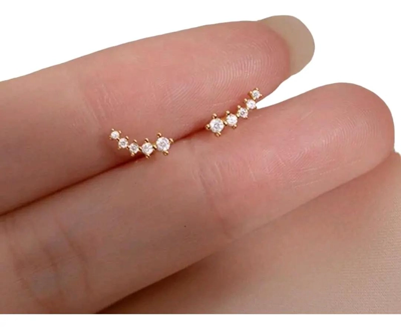 AROS PEQUEÑOS PARA MUJER CON BAÑO DE ORO 18K DISEÑO ELEGANTE Y MODERNO - 1