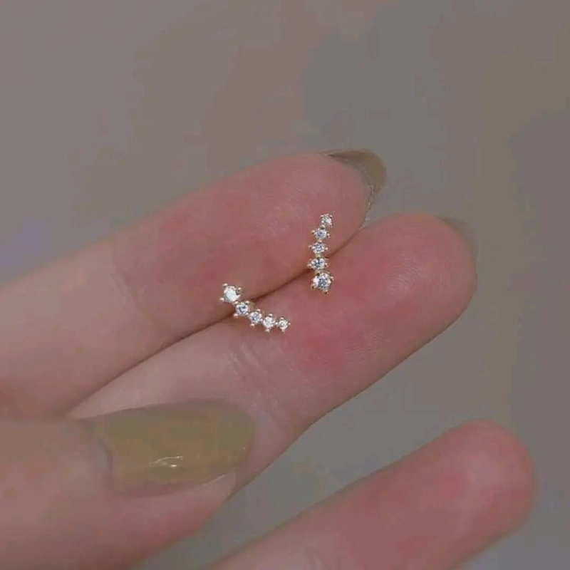 AROS PEQUEÑOS PARA MUJER CON BAÑO DE ORO 18K DISEÑO ELEGANTE Y MODERNO - 2