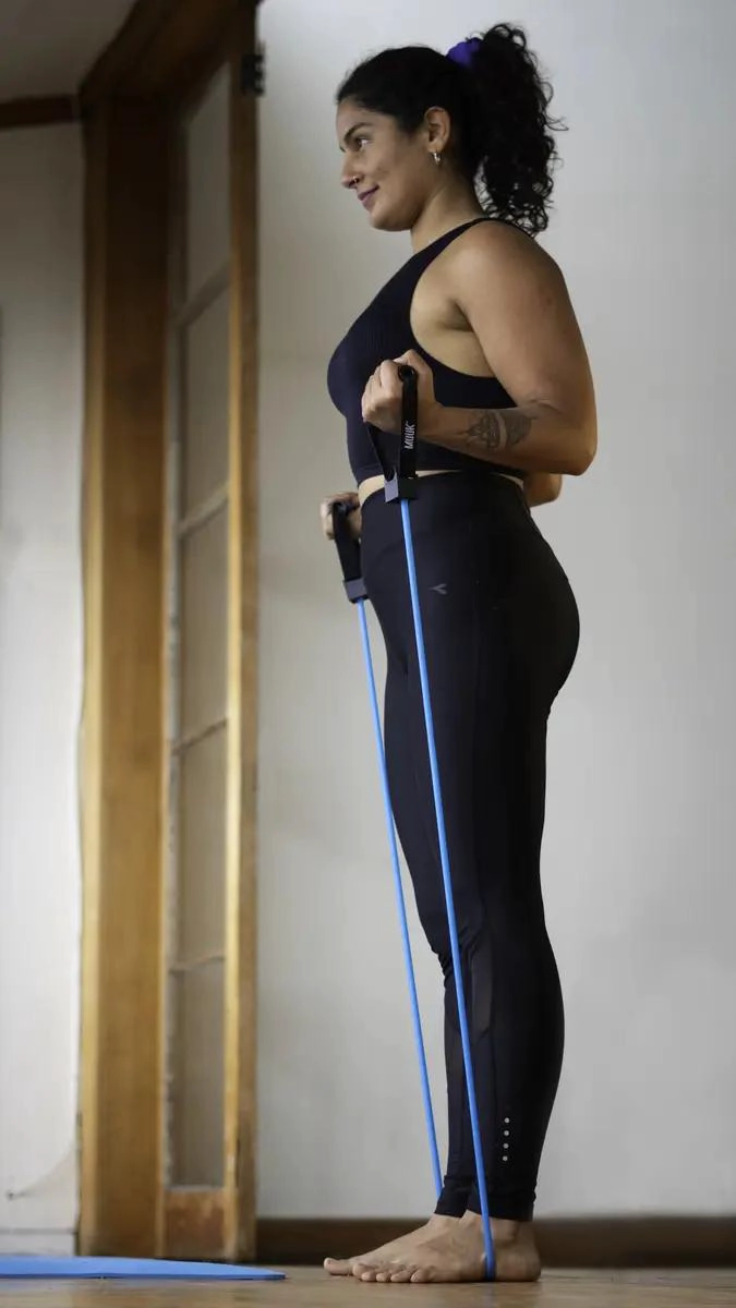 BANDA DE RESISTENCIA CON MANILLA PARA EJERCICIOS DE FUERZA Y FLEXIBILIDAD - 4