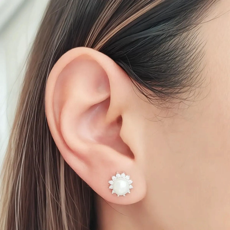 AROS CON DISEÑO DE ROSETA Y PERLA DE RIO EN PLATA FINA 925 - 4