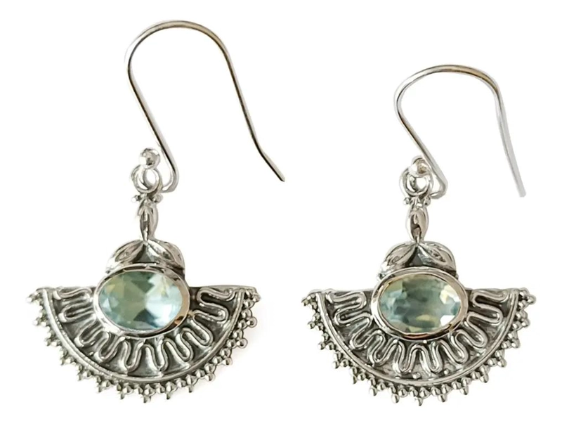 AROS DE PLATA FINA 925 CON TOPACIO CELESTE EN DISEÑO ELEGANTE - 1
