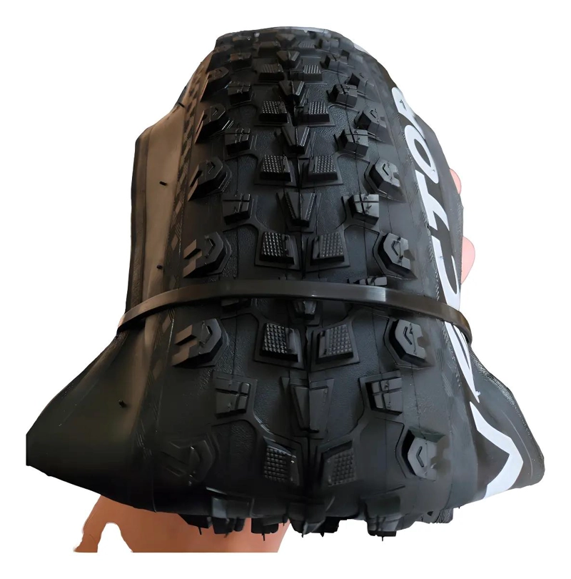 NEUMATICO PARA BICICLETA DE MONTAÑA 29X2.40 CON ARO 29 Y DISEÑO RESISTENTE - 2