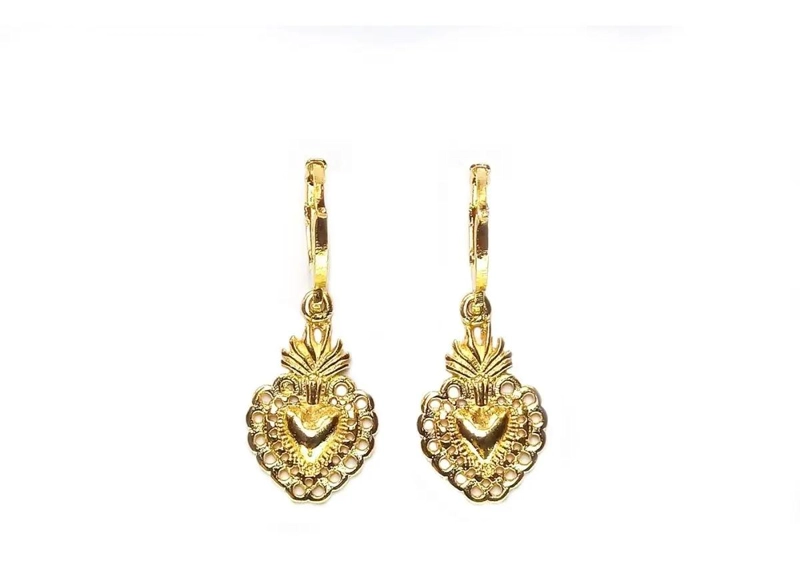 AROS EN FORMA DE CORAZON CON ARGOLLA Y BAÑO DE ORO 18K - 1