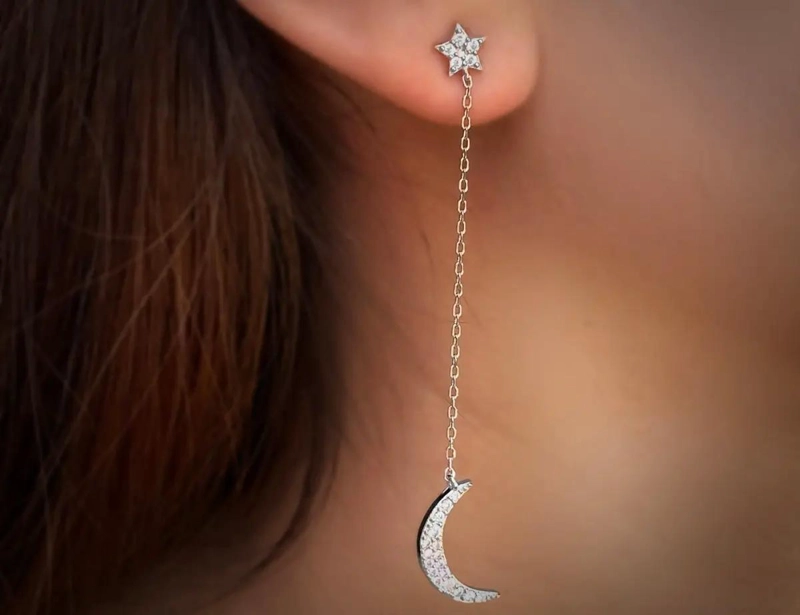 AROS COLGANTES CON DISEÑO DE LUNA Y ESTRELLA CON CIRCONES EN PLATA FINA 925 - 2