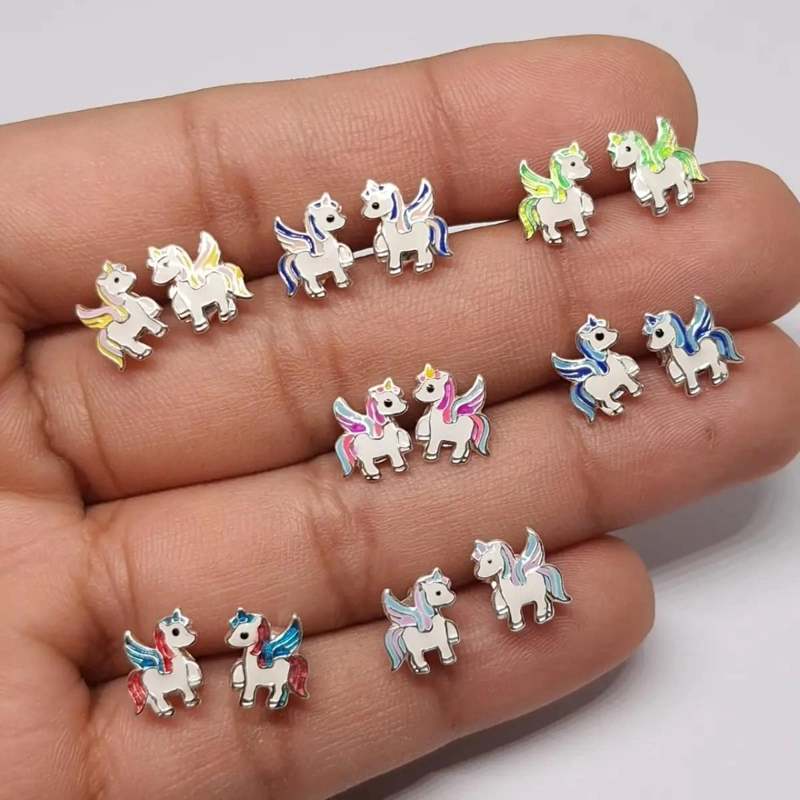 AROS INFANTILES CON DISEÑO DE UNICORNIO EN PLATA 925 PARA NIÑAS - 2
