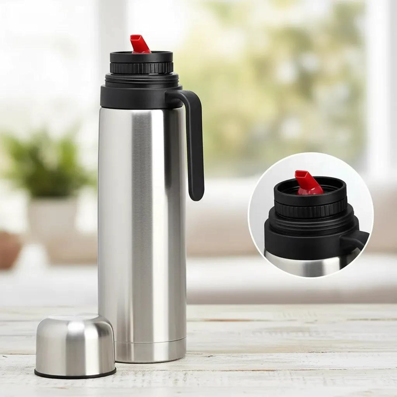 TERMO MATERO CON MEDIA MANIJA Y PICO CEBADOR DE 1 LITRO EN ACERO INOXIDABLE - 1