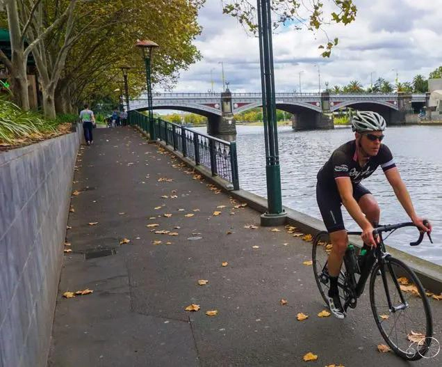 ASIENTO ANCHO PARA BICICLETA CON RESORTE PARA PASEO COMODO - 3
