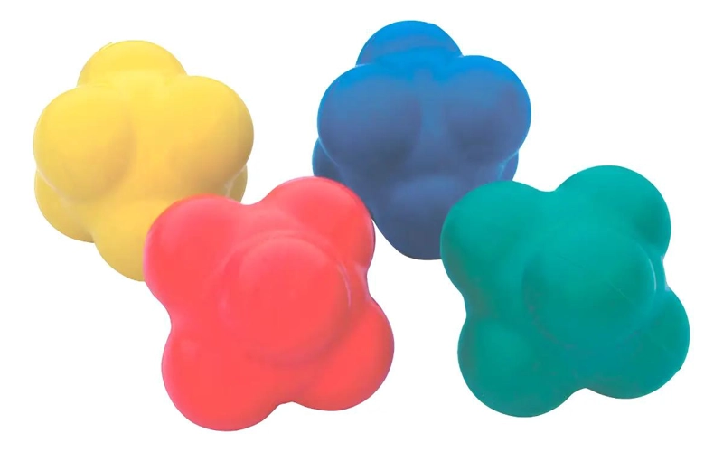 PELOTA DE REACCION MULTICOLOR DE GOMA RESISTENTE PARA ENTRENAMIENTO - 1