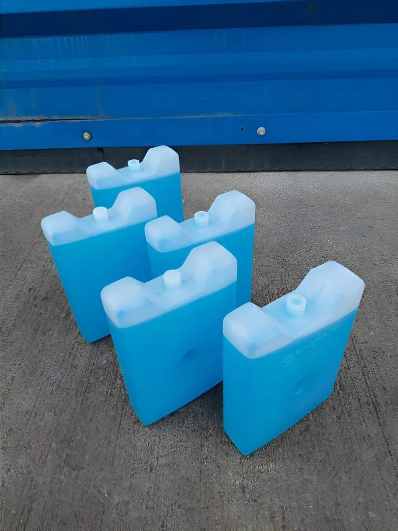 SET DE 5 GELPACKS RIGIDOS PARA REFRIGERACION DE 580 GRAMOS CADA UNO - 1