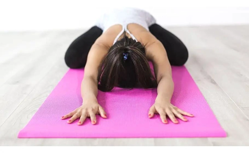 ALFOMBRA PARA YOGA Y PILATES CON 5 MM DE ESPESOR Y DISEÑOS VARIADOS - 4