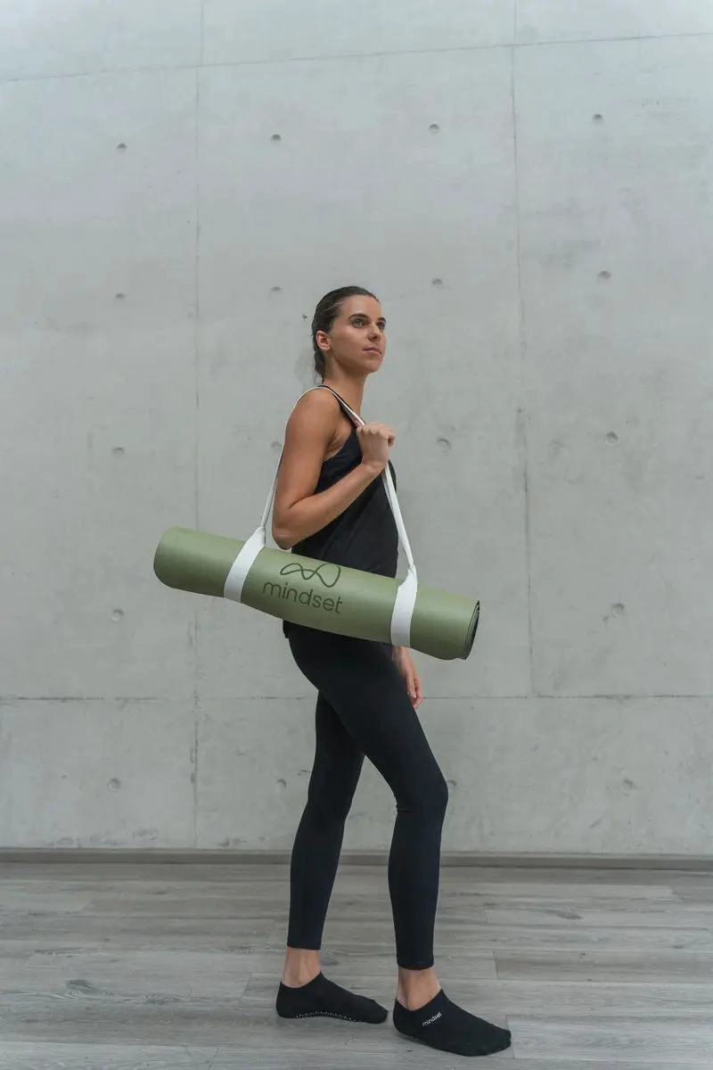 CORREA PARA TRANSPORTAR MAT DE YOGA COLOR BLANCO RESISTENTE Y COMODA - 2