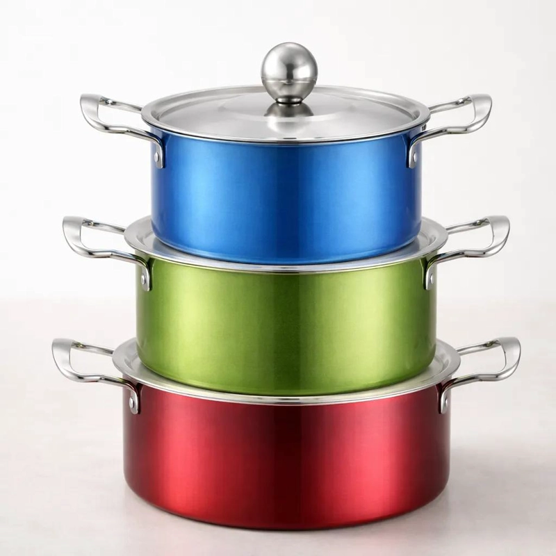 SET DE 3 OLLAS DE ACERO INOXIDABLE CON TAPA EN COLORES VARIADOS - 3