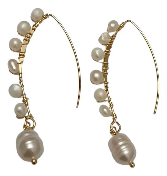 AROS ELEGANTES CON PERLA DE RIO Y BAÑO DE ORO PARA EVENTOS ESPECIALES - 1