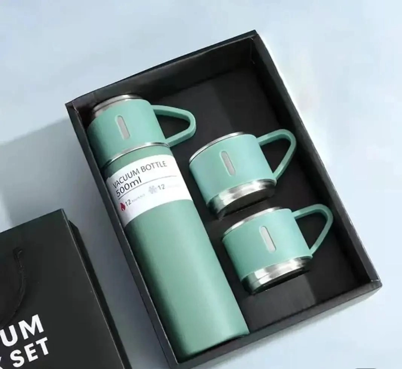 BOTELLA TE RMICA DE 500 ML CON KIT DE 3 TAZAS PARA CAFE  Y TE - 1