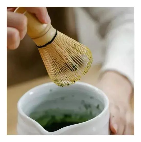 BATIDOR DE BAMBU PARA TE  MATCHA CON DISEÑO TRADICIONAL CHASEN - 4