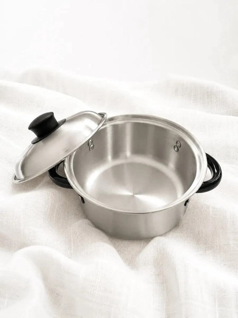 OLLA DE ALUMINIO CON CAPACIDAD DE 3 LITROS PARA COCINA - 2