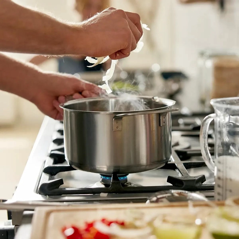OLLA DE ACERO INOXIDABLE CON TAPA DE VIDRIO Y COLADOR 3 LITROS PARA INDUCCION - 4