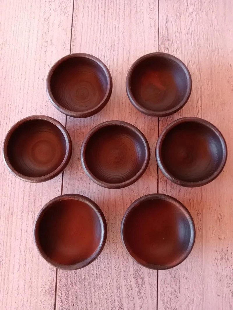 JUEGO DE 12 POCILLOS DE GREDA PARA SALSAS Y PEBRE DE 8 CM - 3