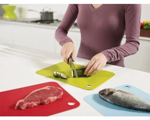 SET DE 3 TABLAS PARA PICAR CON SOPORTE COMPACTO Y DISEÑO FUNCIONAL - 4
