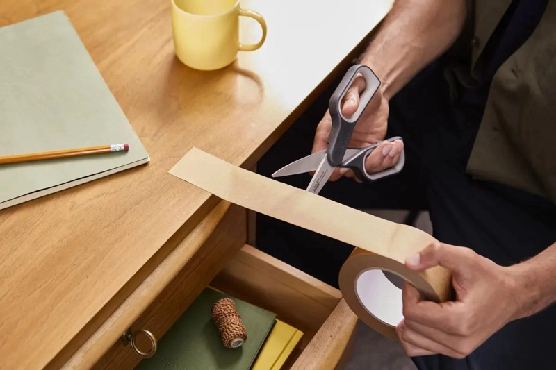 TIJERAS MULTIUSO CON DISEÑO ERGONOMICO Y HOJA AFILADA GRIS - 4