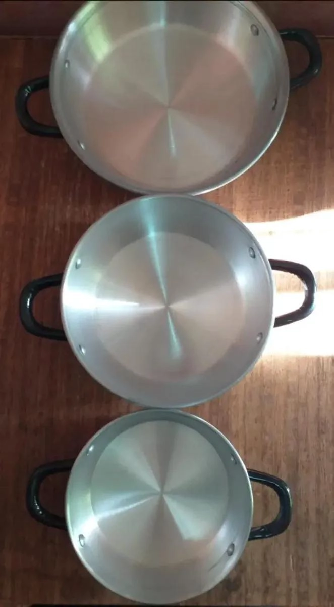 SET DE PAILAS PARA HUEVO DE ALUMINIO EN TRES TAMAÑOS VARIADOS - 2
