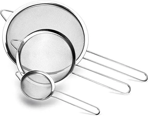 SET DE COLADORES DE ACERO INOXIDABLE PARA COCINA EN TRES TAMAÑOS - 1