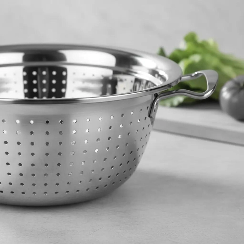 COLADOR DE ACERO INOXIDABLE DE 26 CM PARA VERDURAS Y FIDEOS - 4