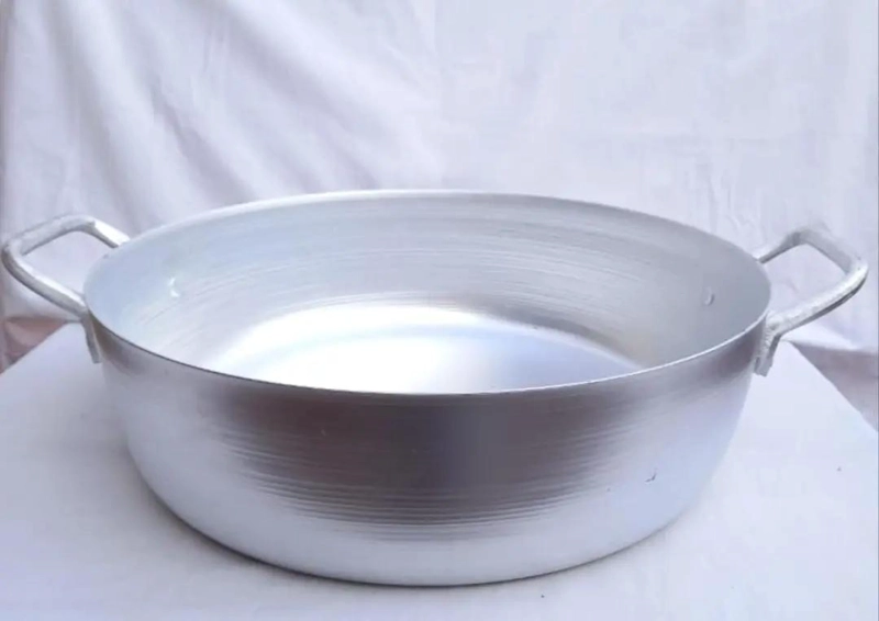 PAILA DE ALUMINIO PARA FREIR CON DIAMETRO DE 40 CM COLOR PLATEADO - 2