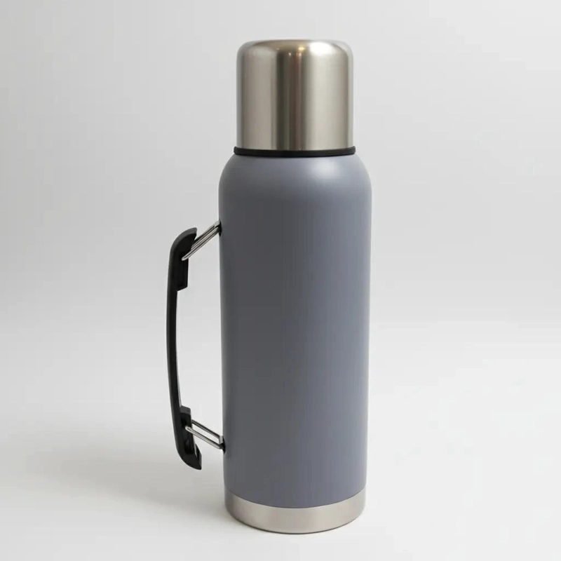 TERMO CLASICO DE ACERO INOXIDABLE CON CAPACIDAD DE 1 LITRO PARA BEBIDAS - 2