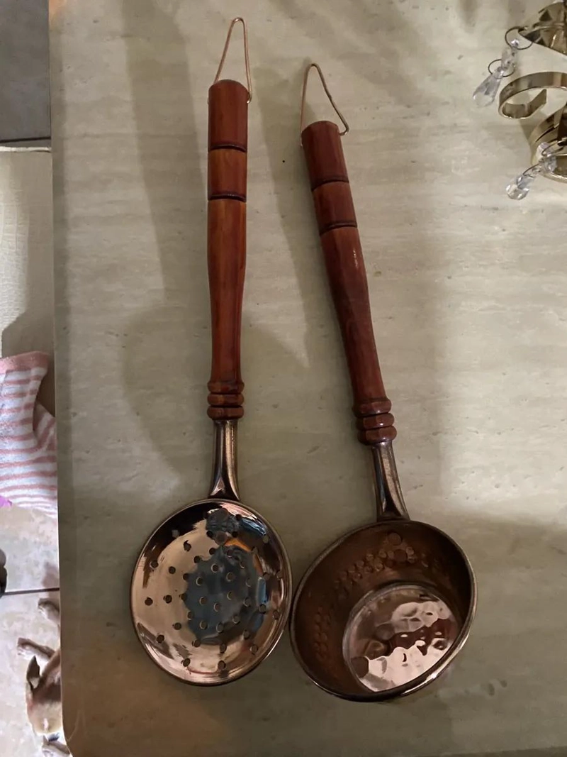 CUCHARON Y ESPUMADERA DE COBRE CON MANGO DE MADERA DE 36 CM - 2