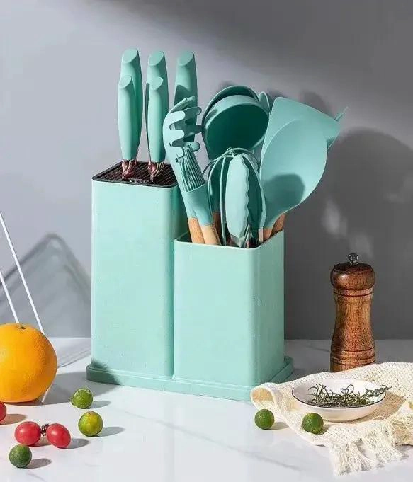 SET DE CUCHARON DE SILICONA CON MANGO DE MADERA DE 29 CM - 4
