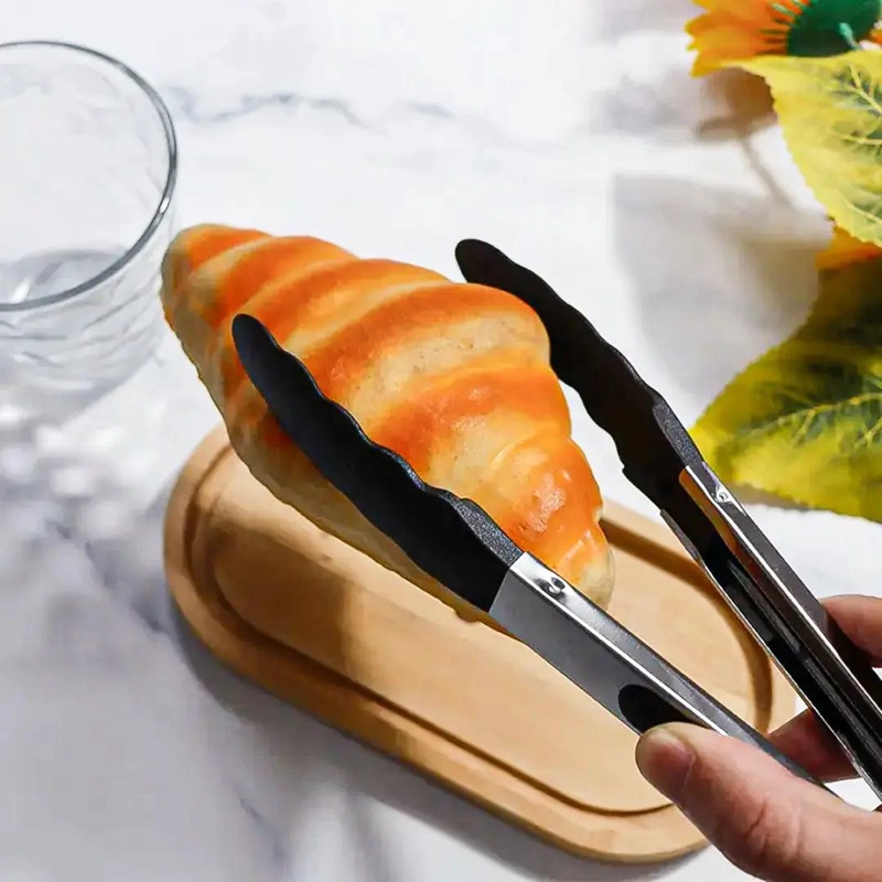 SET DE 12 UTENSILIOS DE COCINA CON MANGO DE MADERA Y SILICONA ANTIADHERENTE - 4