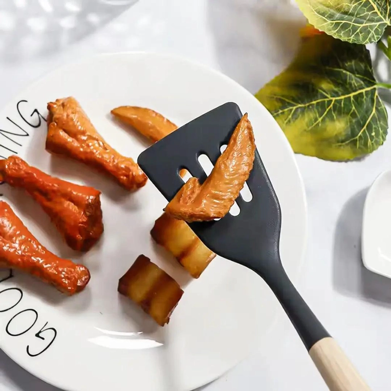 SET DE 12 UTENSILIOS DE COCINA CON MANGO DE MADERA Y SILICONA ANTIADHERENTE - 5