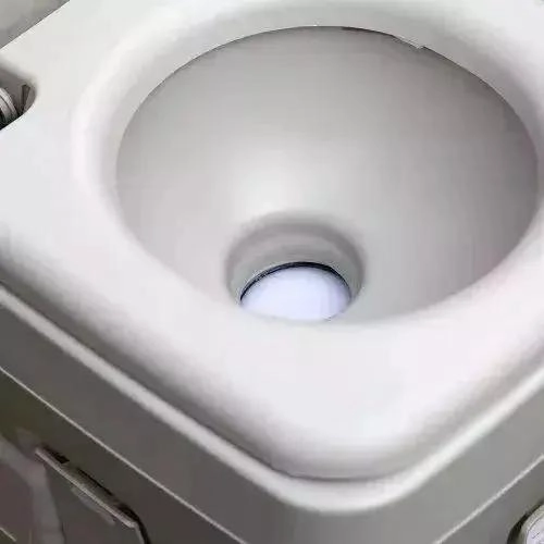 BAÑO PORTATIL REUTILIZABLE DE 20 LITROS PARA CAMPING Y EXTERIORES - 2