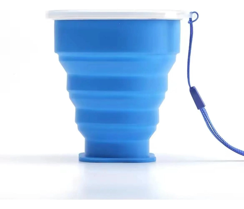 VASO PORTATIL PLEGABLE DE SILICONA CON TAPA PARA CAMPING Y VIAJES - 1
