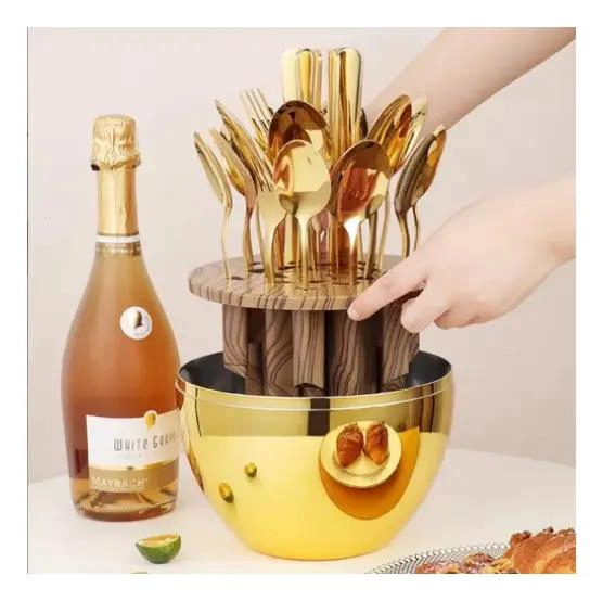 SET DE 24 CUBIERTOS DE ACERO INOXIDABLE CON DISEÑO ERGONOMICO - 4