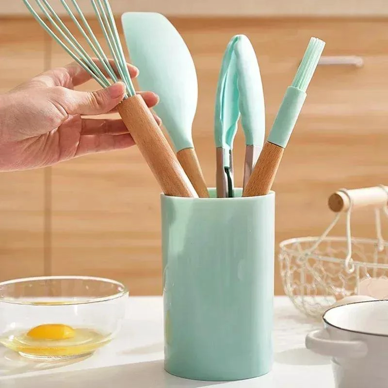 SET DE 12 UTENSILIOS DE COCINA EN SILICONA RESISTENTES Y DURADEROS - 3