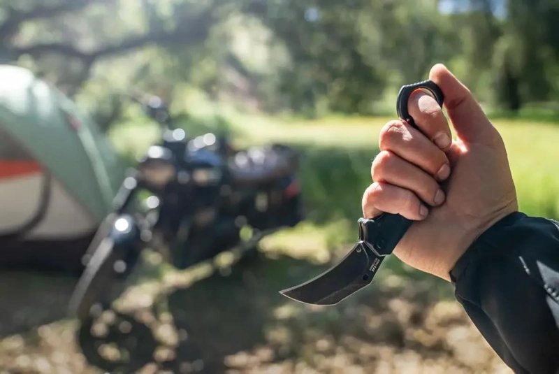 NAVAJA KARAMBIT CON HOJA CURVA Y DISEÑO ERGONOMICO PARA USO TACTICO - 2