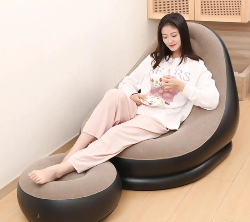 SOFA TUMBONA INFLABLE CON REPOSAPIE S Y PUFF INTEGRADO PARA DESCANSO - 3