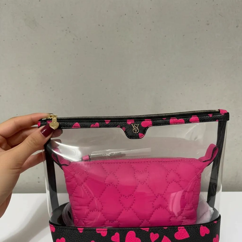 SET DE 2 COSMETIQUEROS CON DISEÑO DE CORAZONES PARA ORGANIZACION - 3